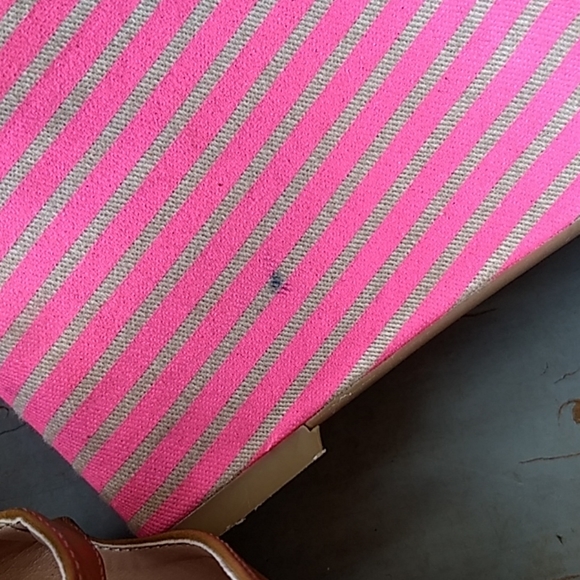 TH strappy pink wedge heels - Picture 7 of 8